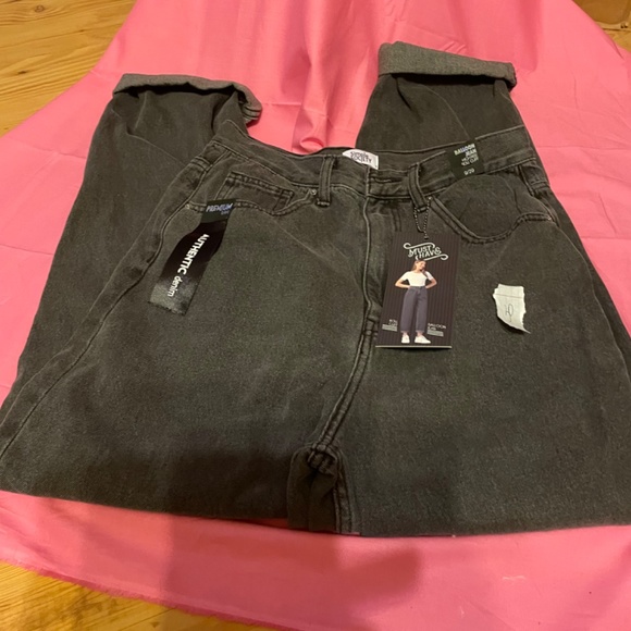 Faded Black Balloon Jeans by Simple Society size 9/29 - Picture 11 of 11